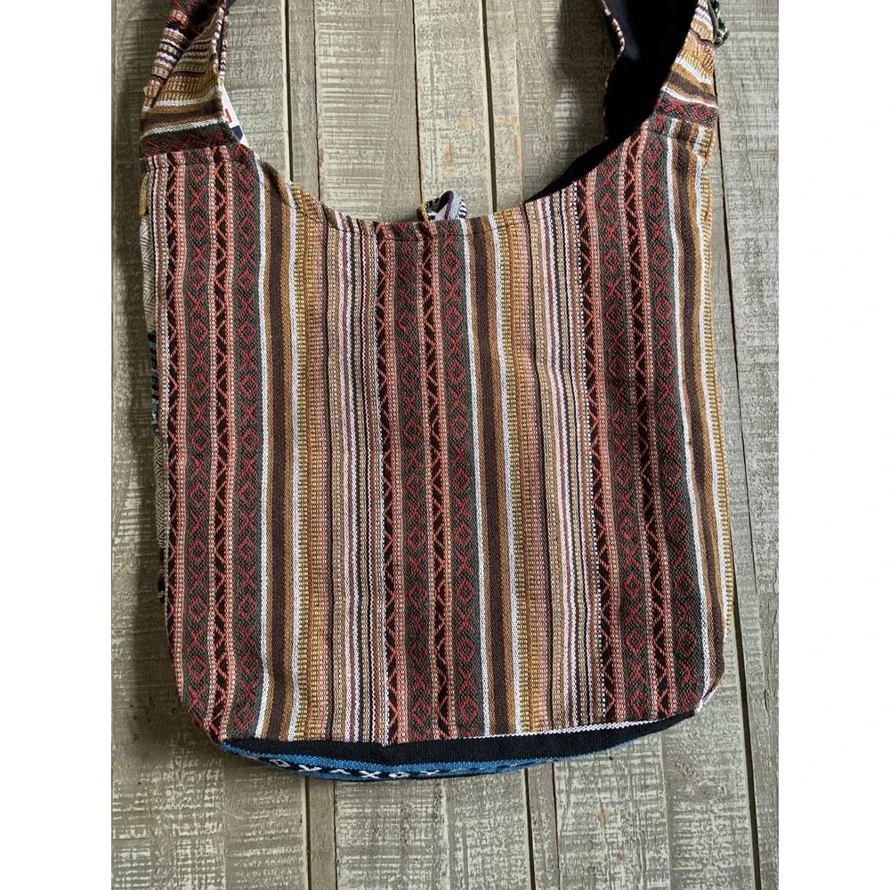 Rising International Patchwork Hobo Boho Bag Embroidered Cotton Nepal New NWT